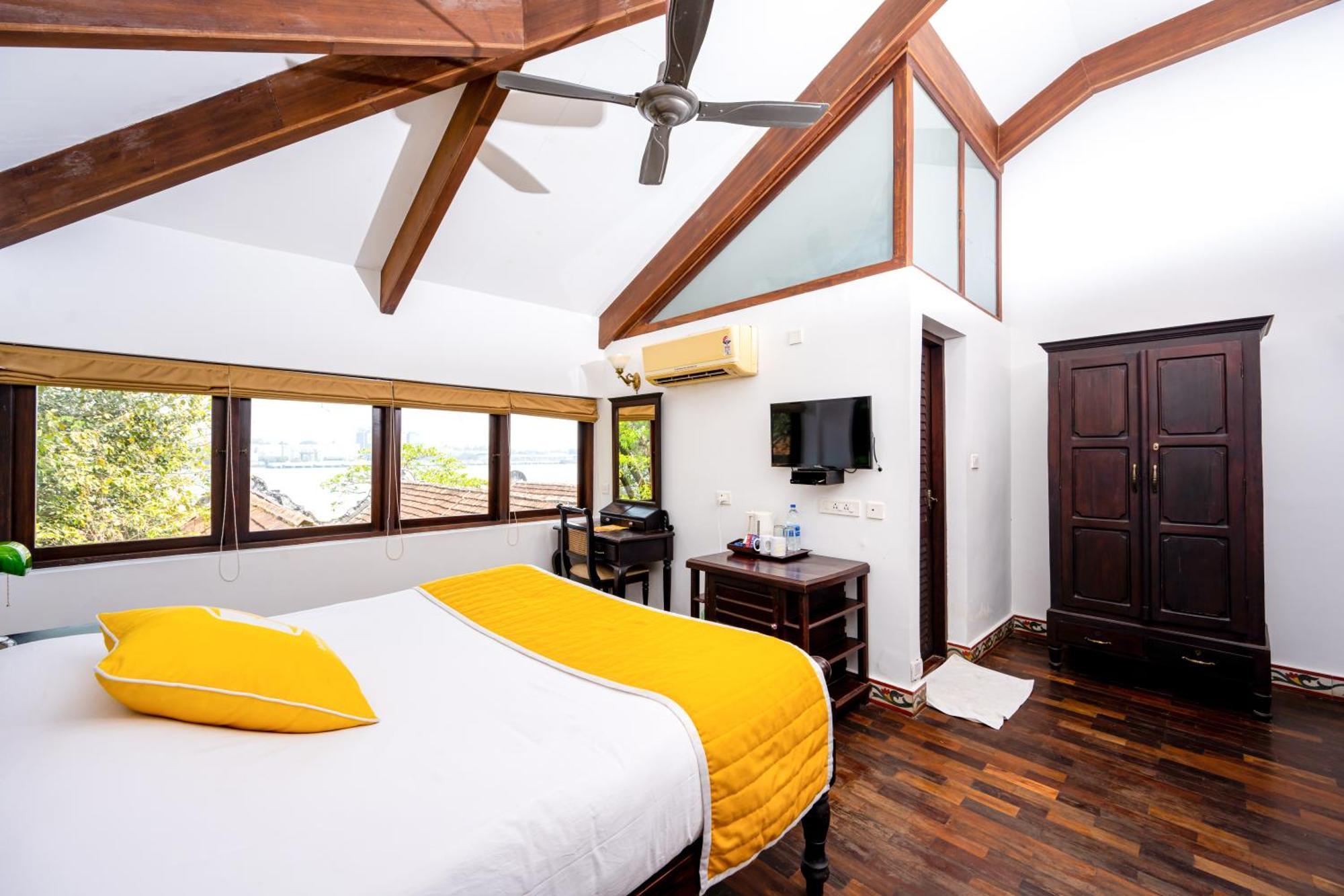 Bloom Boutique Waterfront Fort Kochi Extérieur photo