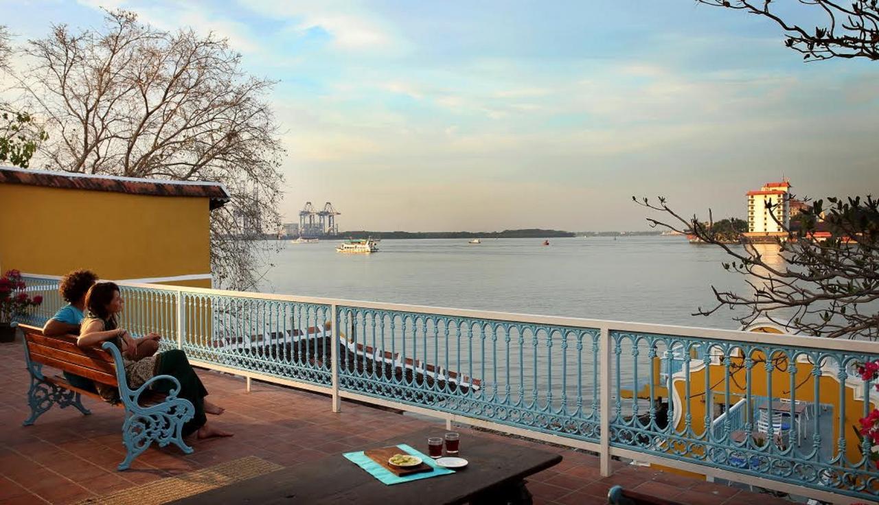 Bloom Boutique Waterfront Fort Kochi Extérieur photo