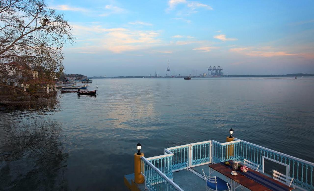 Bloom Boutique Waterfront Fort Kochi Extérieur photo